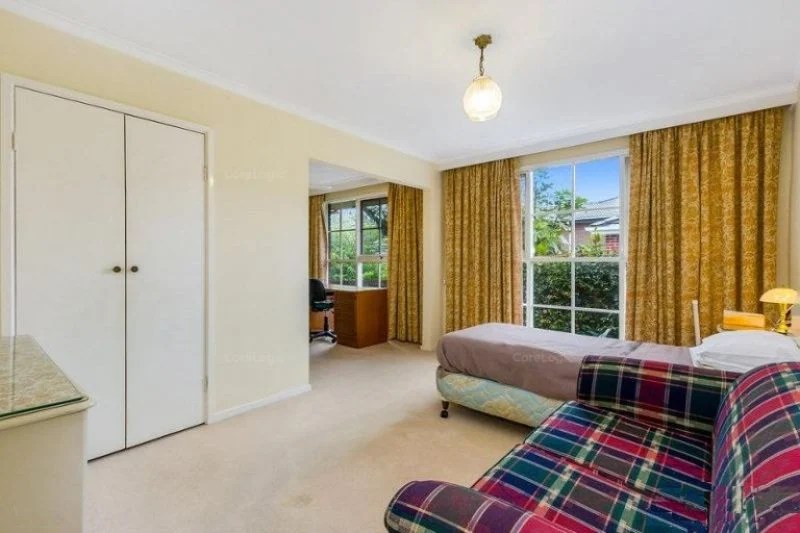 2/13 Kintore Crescent, Box Hill Mandy Lee Real Estate