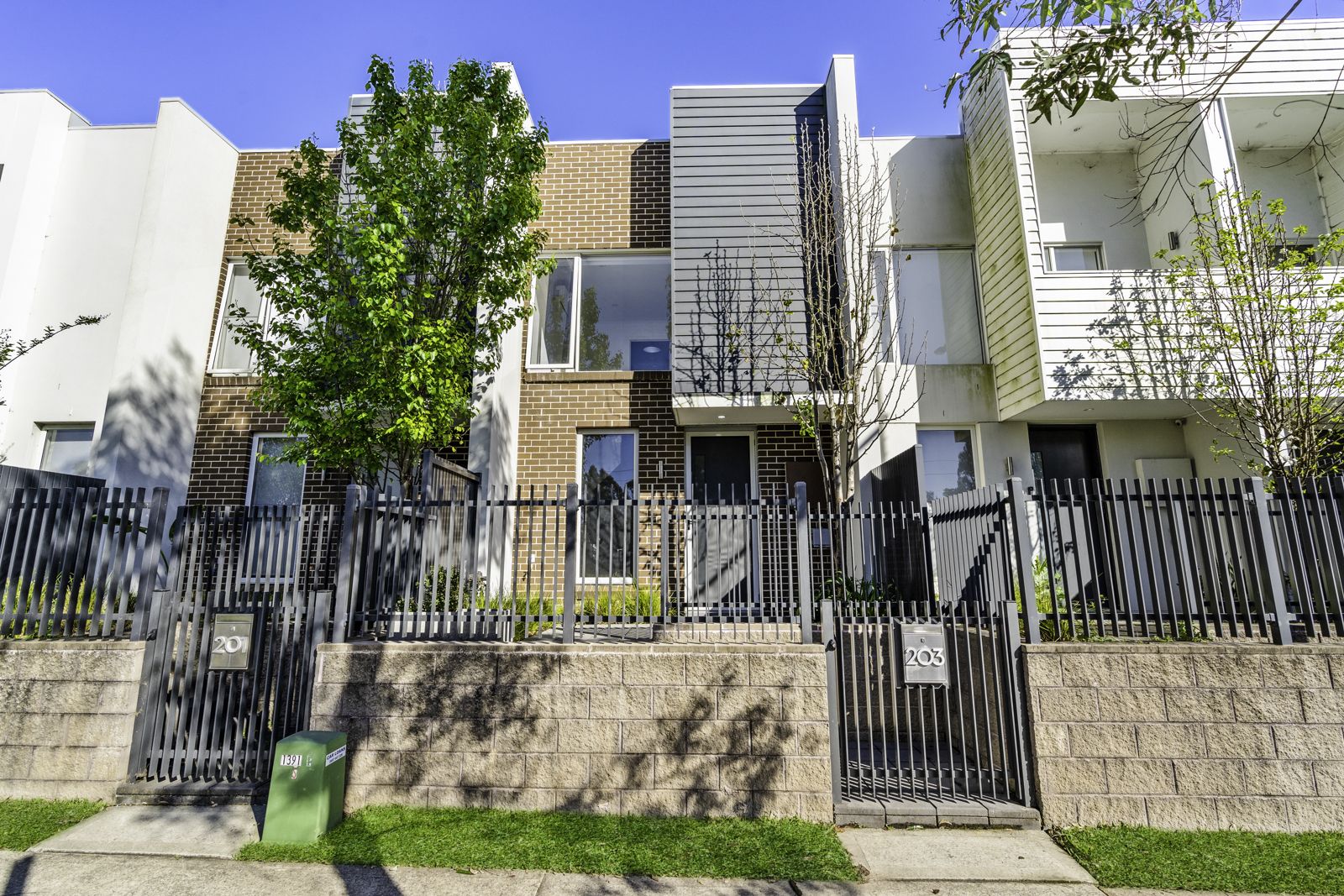 Real Estate For Lease 203 Jamboree Avenue Denham Court , NSW