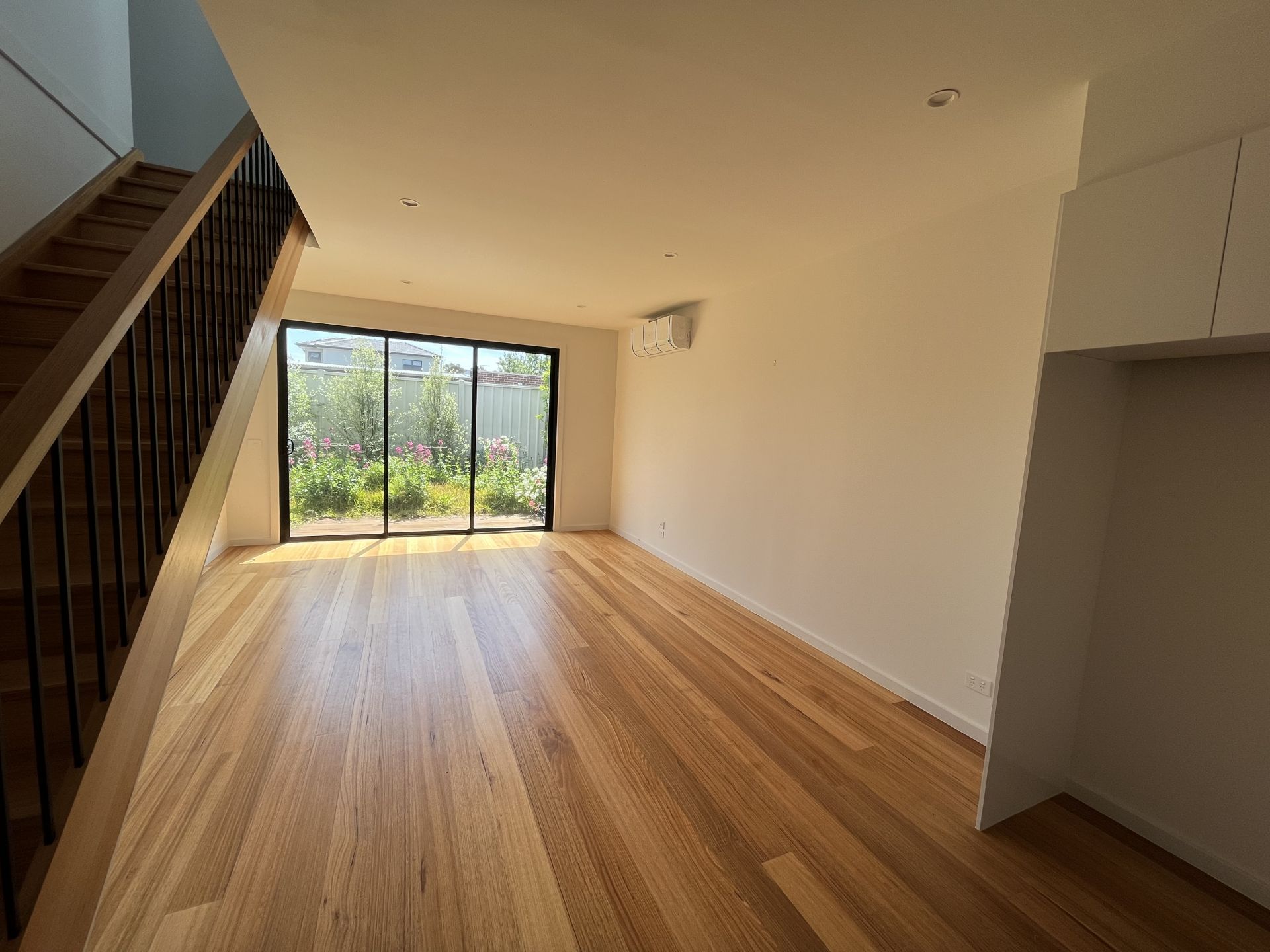 2/72 Glen Street, Glenroy Jason Real Estate