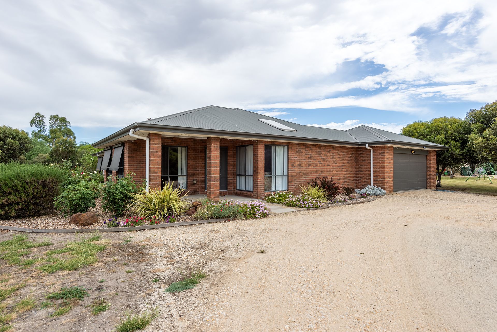 196 Grahams Bridge Road, Haven Wes Davidson Real Estate