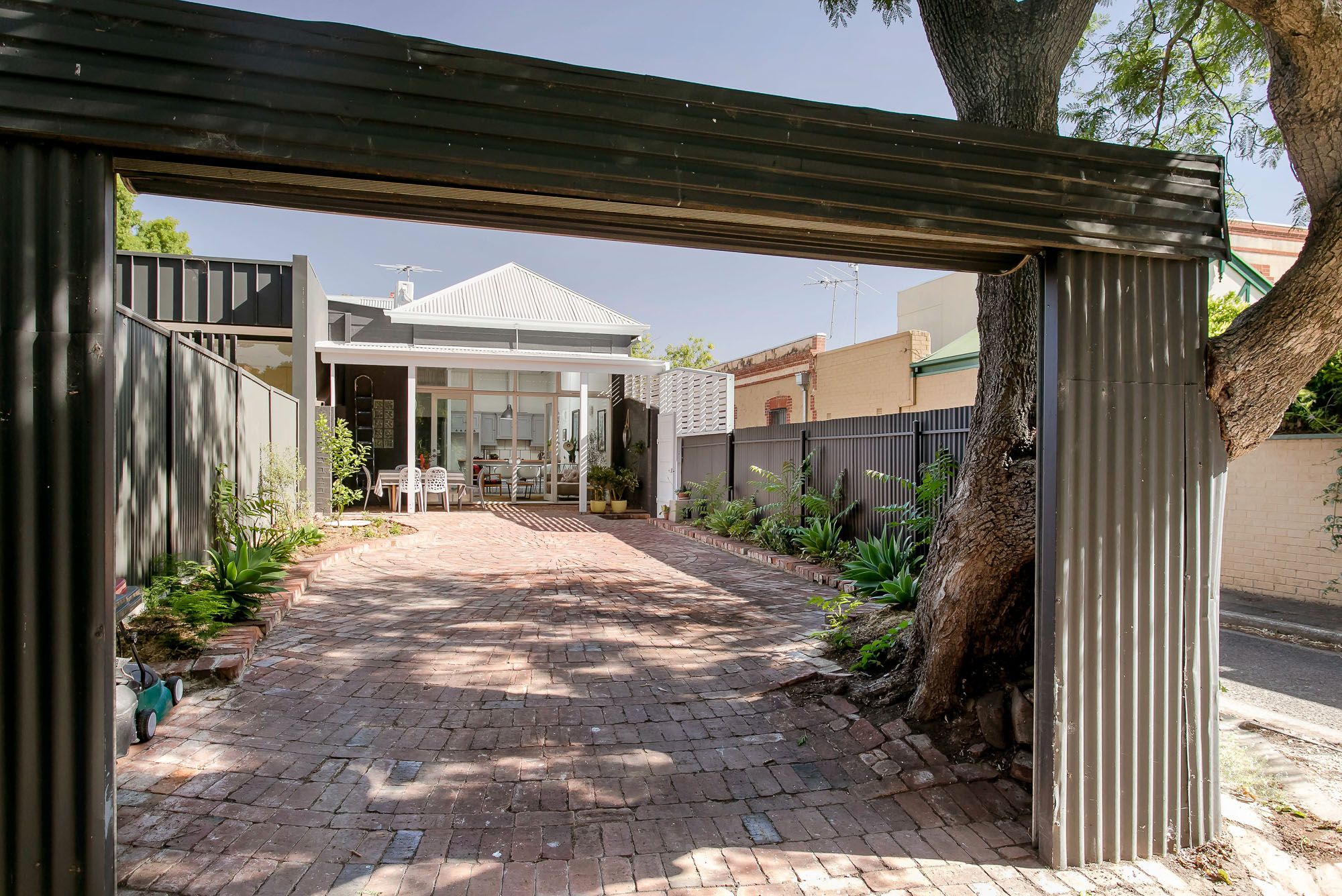 Real Estate For Sale 54 Childers Street, North Adelaide (enter from