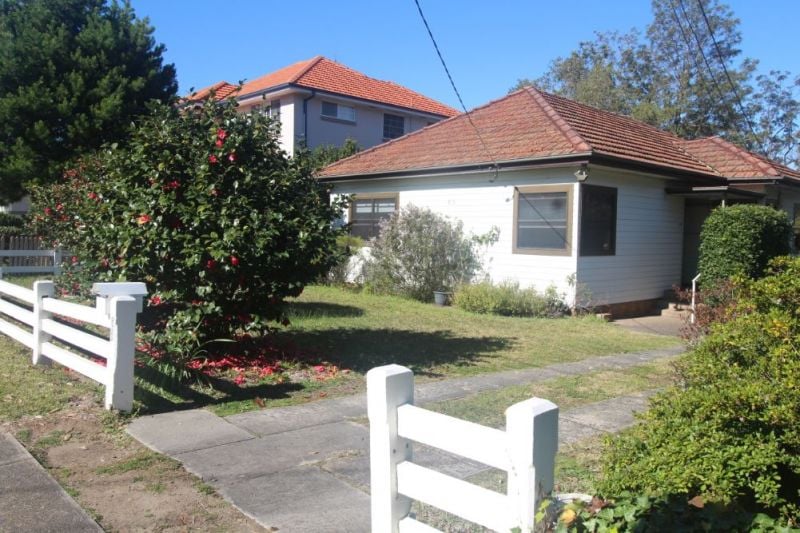 53 Goodlands Avenue, Thornleigh Allen & Sheppard