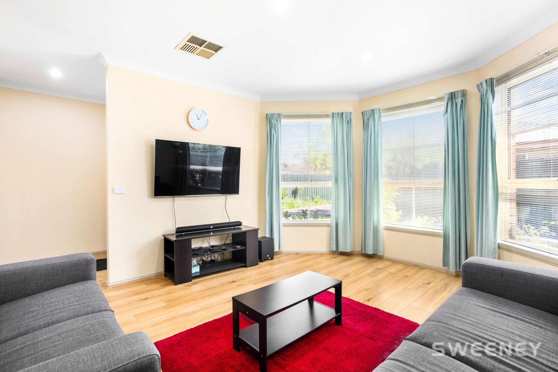 2/3 May Avenue, ALTONA MEADOWS Sweeney Estate Agents