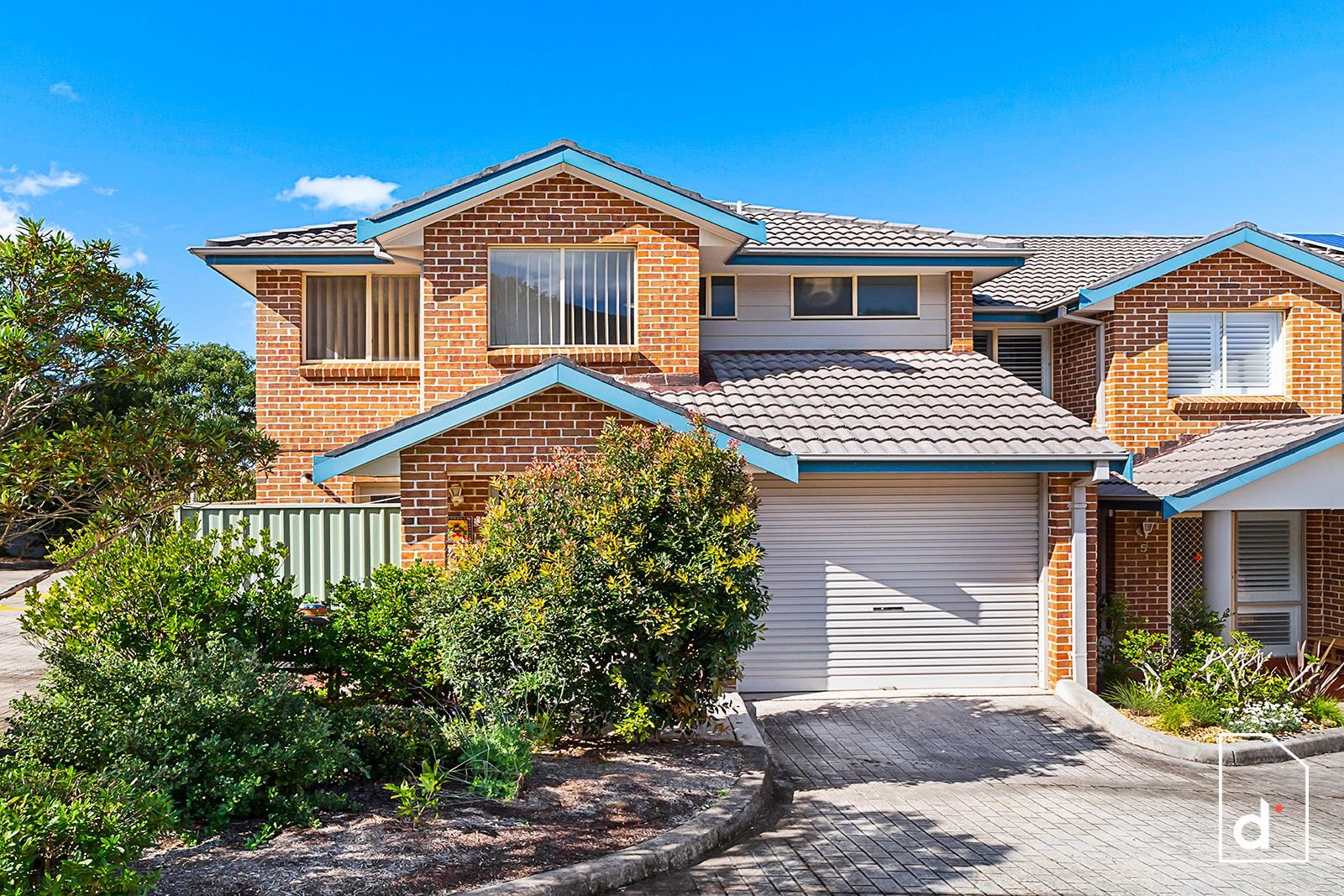 Sold property 1130000 for 4/49 Mountain Road Austinmer , NSW 2515