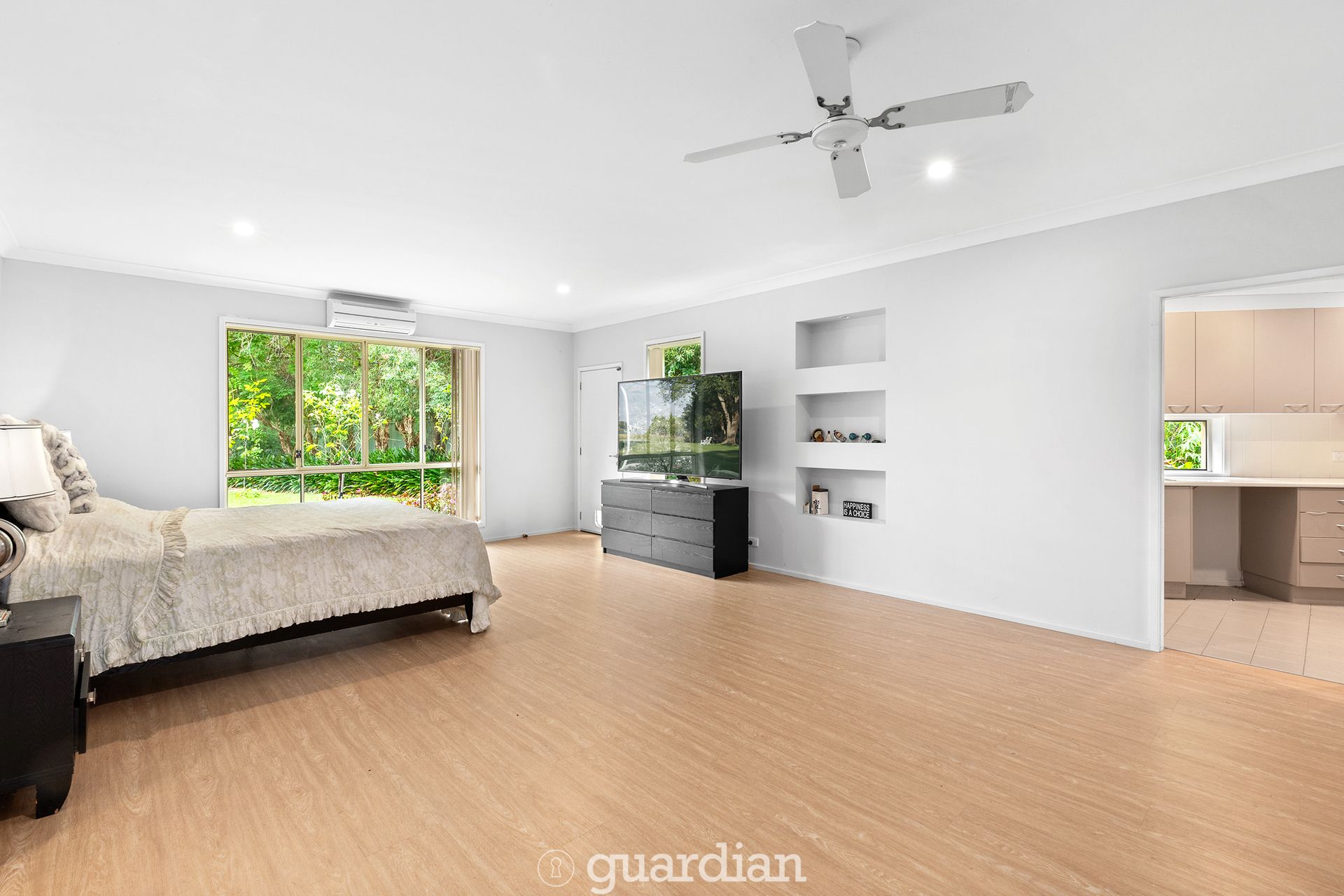 19 Lang Road, Kenthurst Guardian Realty