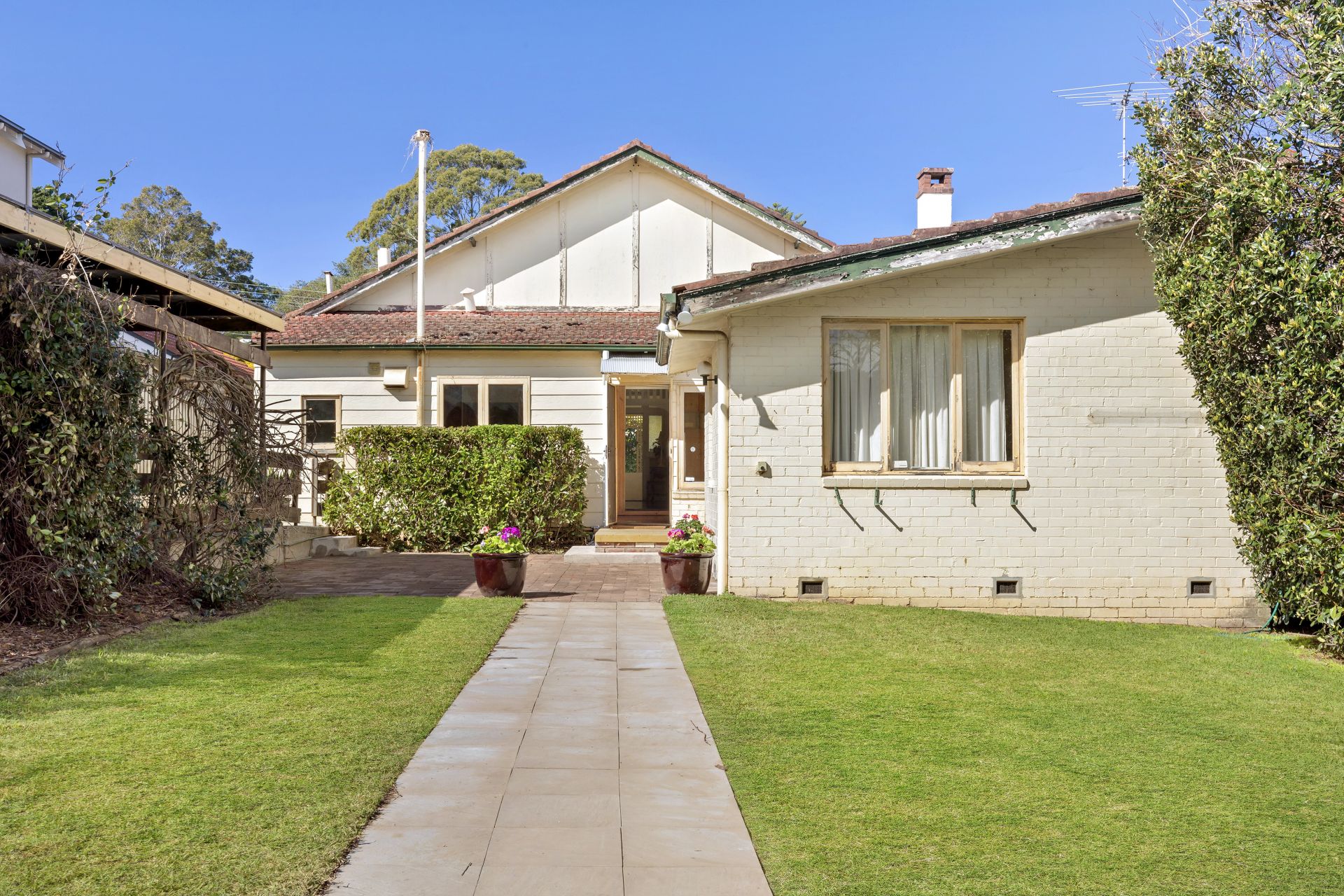 76 Middle Harbour Road, LINDFIELD McConnell Bourn Pty Ltd