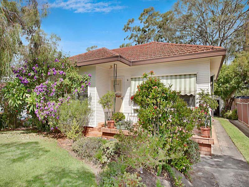 Real Estate For Sale 9 Caley Road Bradbury , NSW