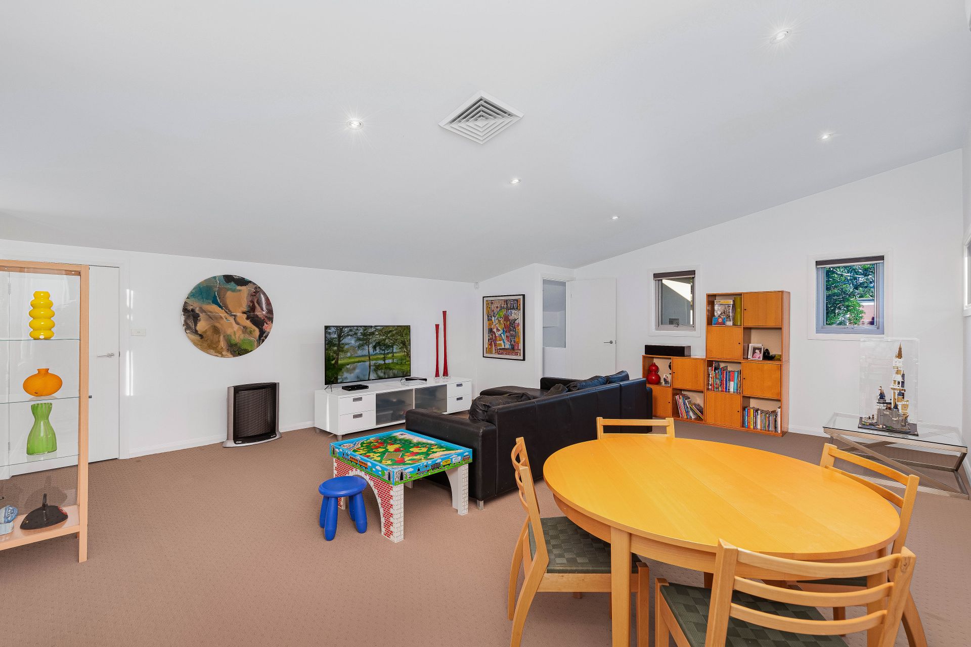 24 Twin Creeks Drive, Luddenham Morton