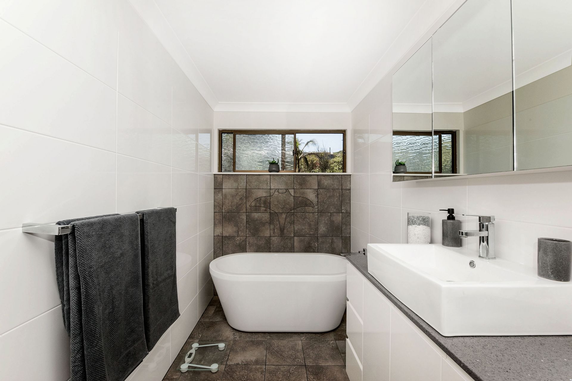 2/5 Endeavour Place, Port Macquarie HEM Real Estate