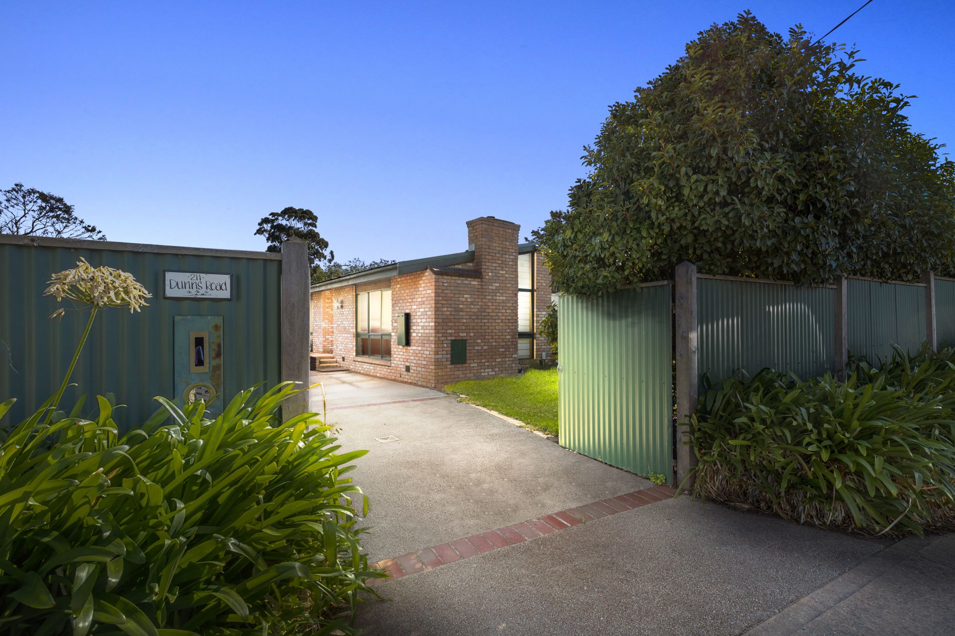 Real Estate For Sale 211 Dunns Road Mornington , VIC
