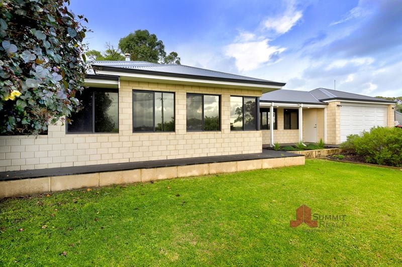 Real Estate For Sale 17 Parkfield Way Australind , WA