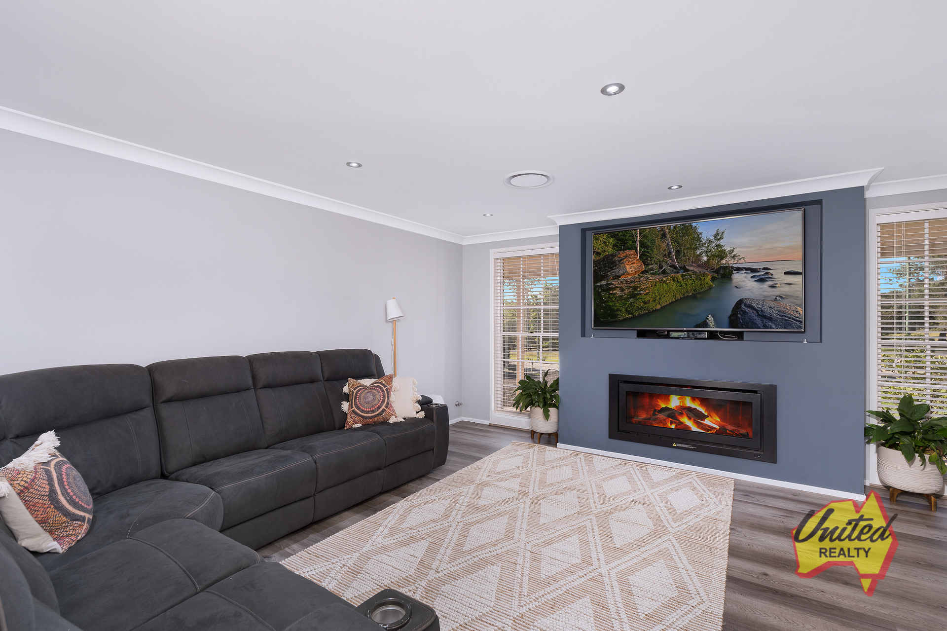 SILVERDALE United Realty