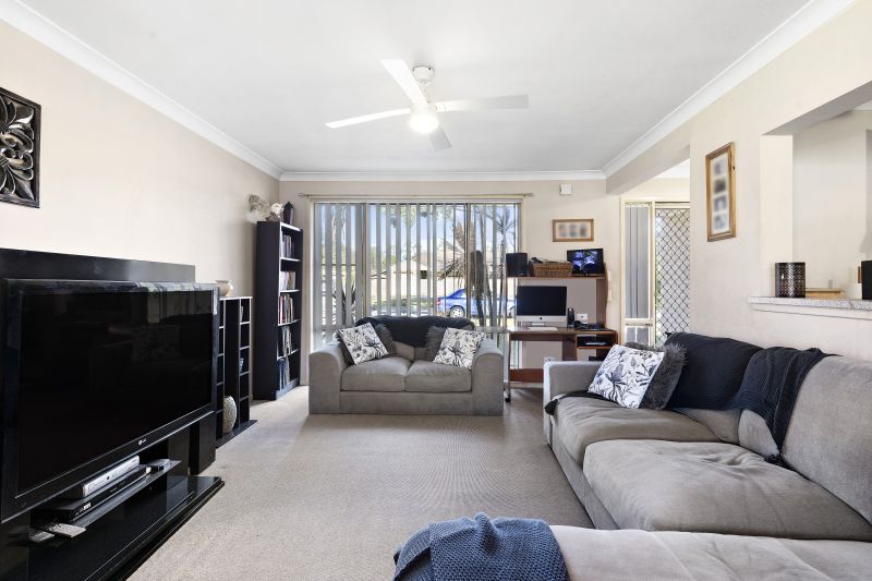 Real Estate For Sale 33 Watkins Crescent Currans Hill , NSW