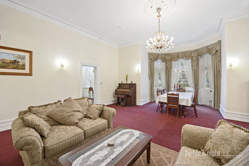 111115 High Street, Yea Noble Knight