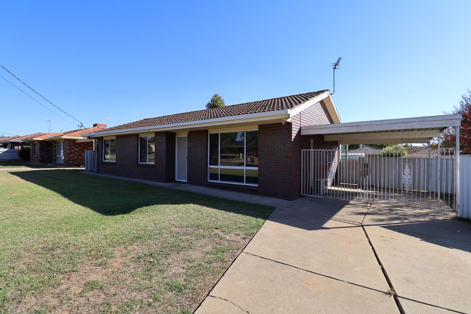 24 Crisp Drive, Ashmont Kitson Property