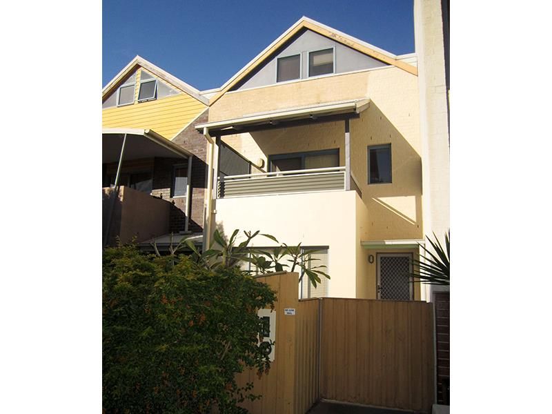 Real Estate For Lease 20 Linwood Street Maryville , NSW