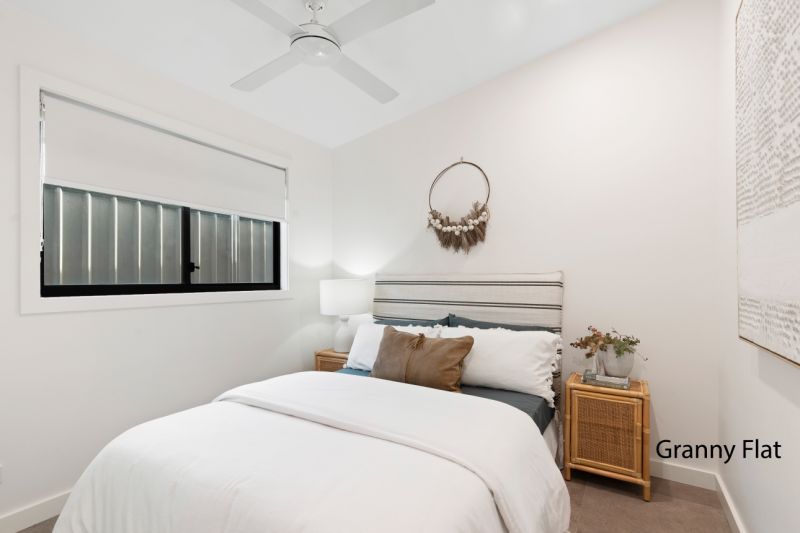 49 Oaks Avenue, Long Jetty Whiteman Property