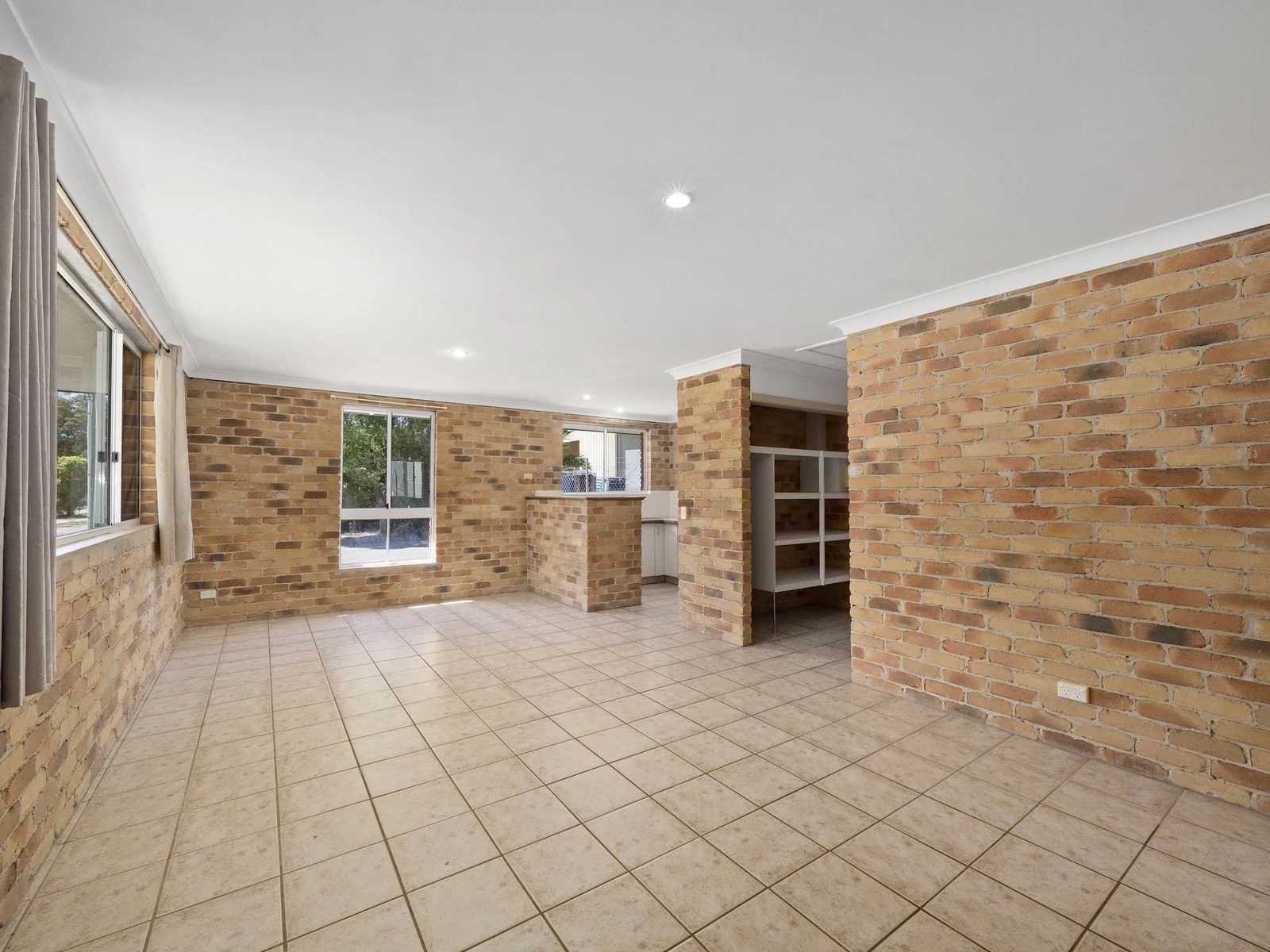 Real Estate For Commercial Sale 30 Hawke Dr Woolgoolga , NSW