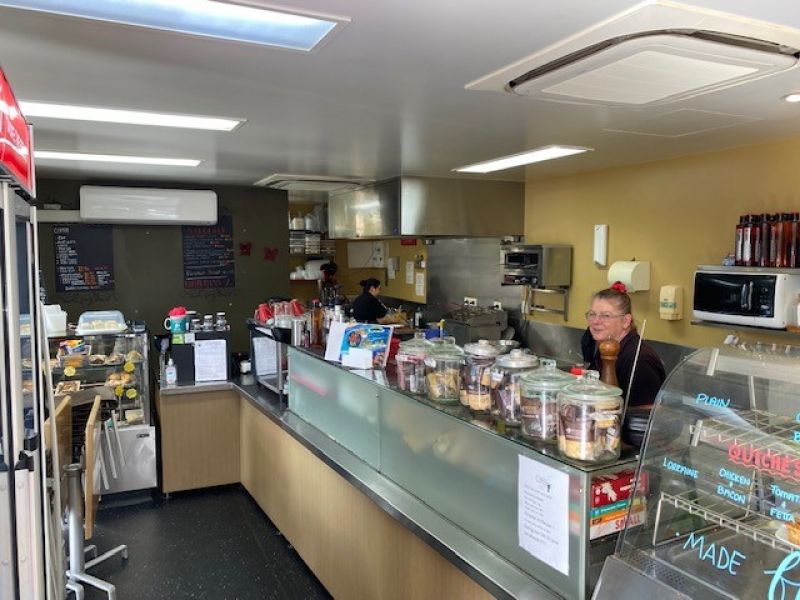 312 COFFEE ON BOURBONG, BUNDABERG WEST Four Walls Realty