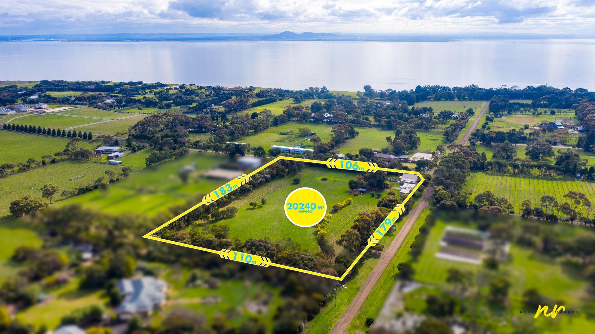 19 Pax Parade, Curlewis Neville Richards Real Estate