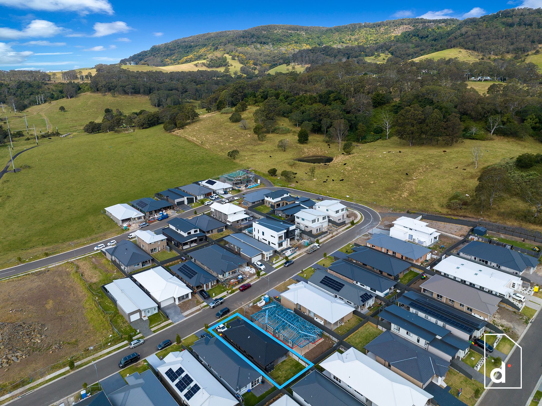 Sold property 800000 for 12 Bowral Crescent Tullimbar , NSW 2527