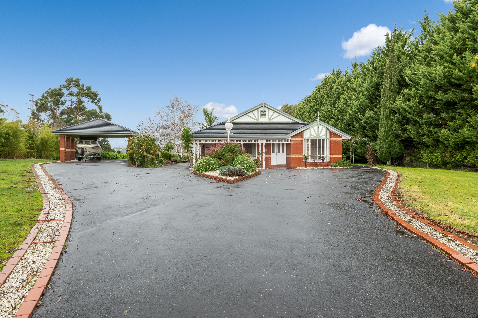 910 Monroe Court, Narre Warren North OBrien Real Estate