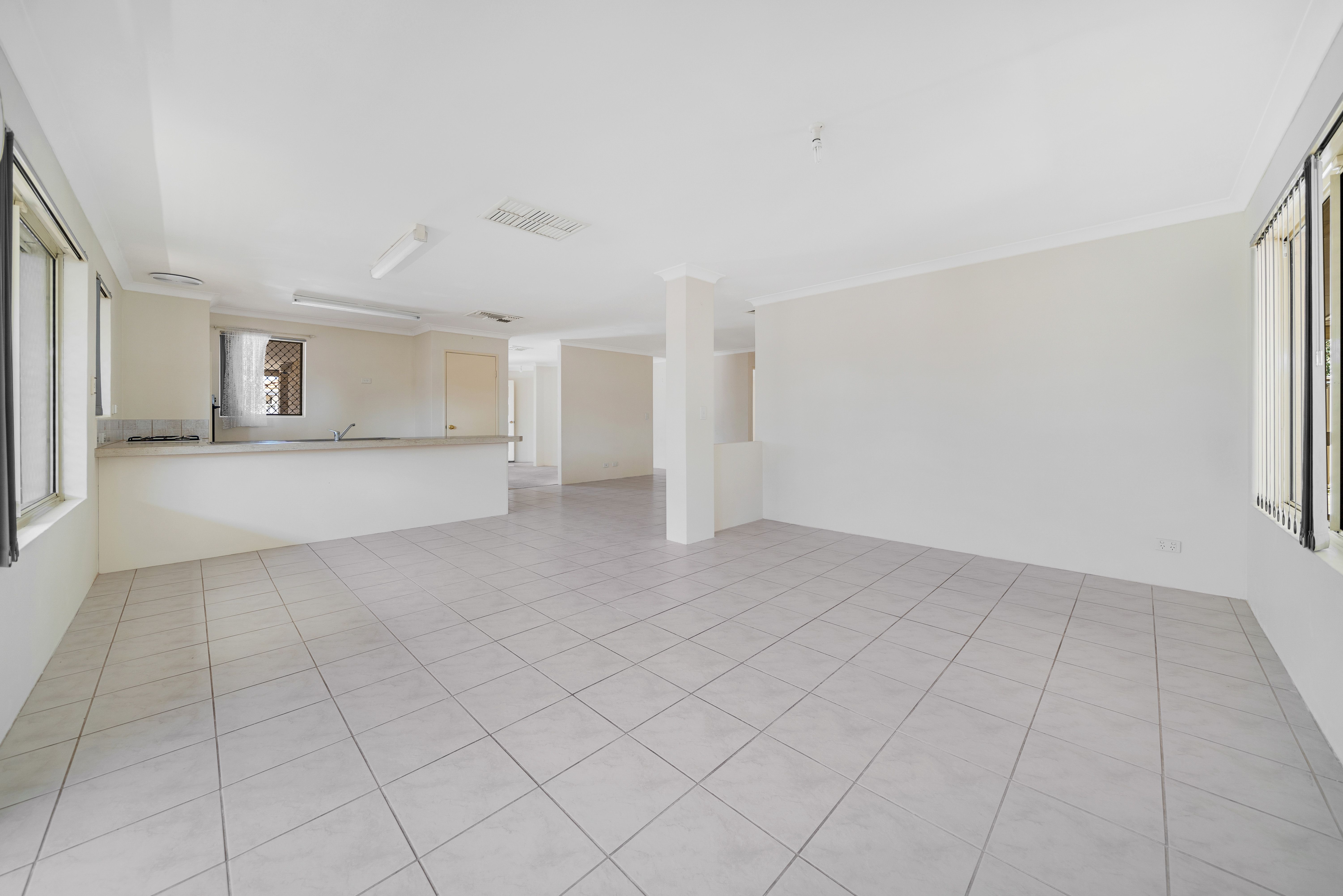 Real Estate For Sale 4/82 Hamilton Street Cannington , WA