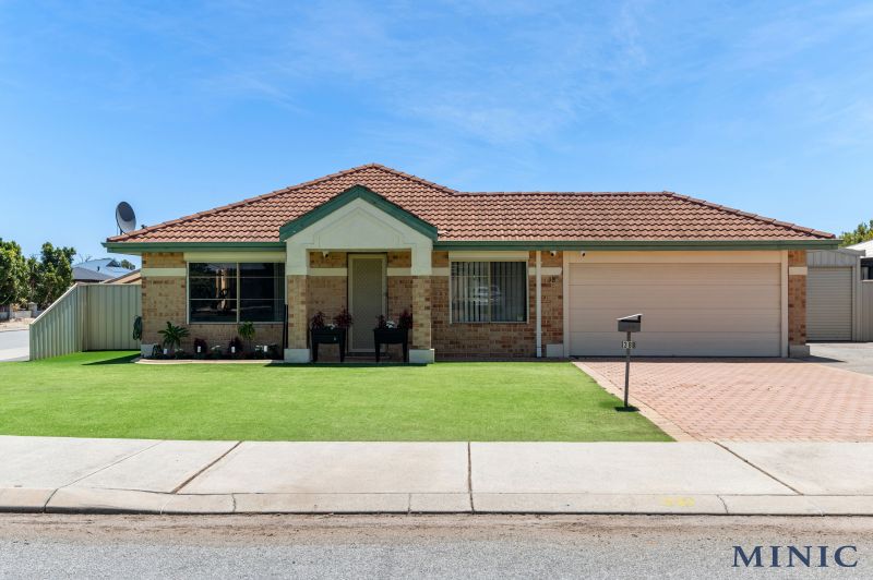 Real Estate For Sale 38 Serpentine Meander Gosnells , WA