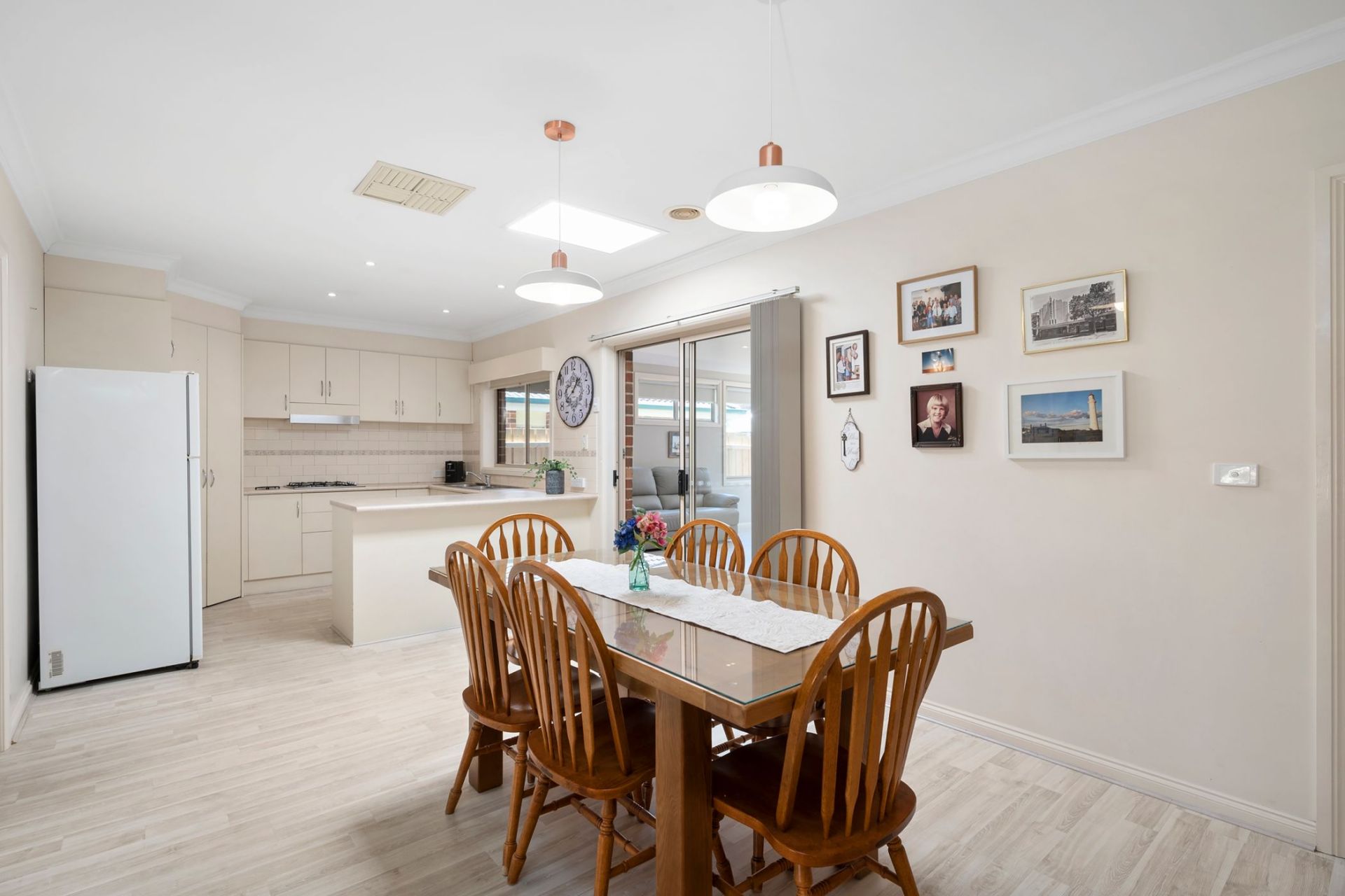 30 Shackleton Street, Belmont Maxwell Collins Real Estate