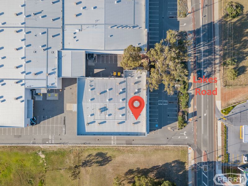 1A/216 Lakes Road, Mandurah H.& N. PERRY