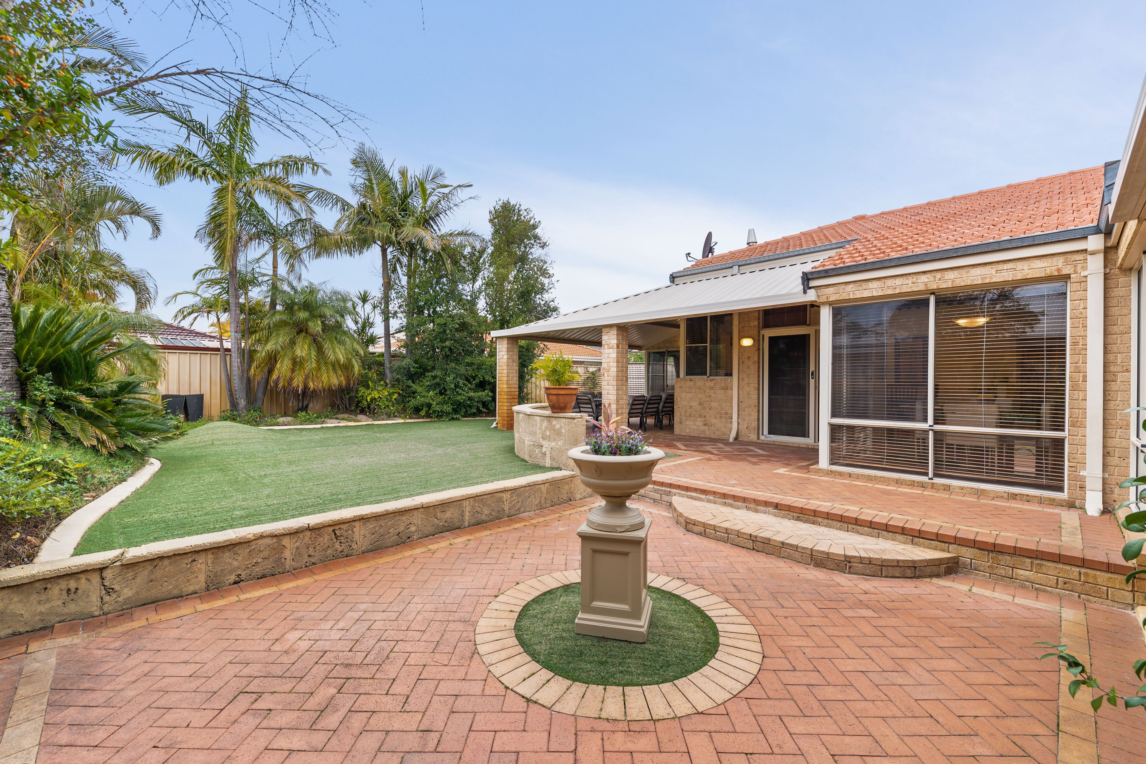 Real Estate For Sale 68 Alexandria Boulevard Canning Vale , WA