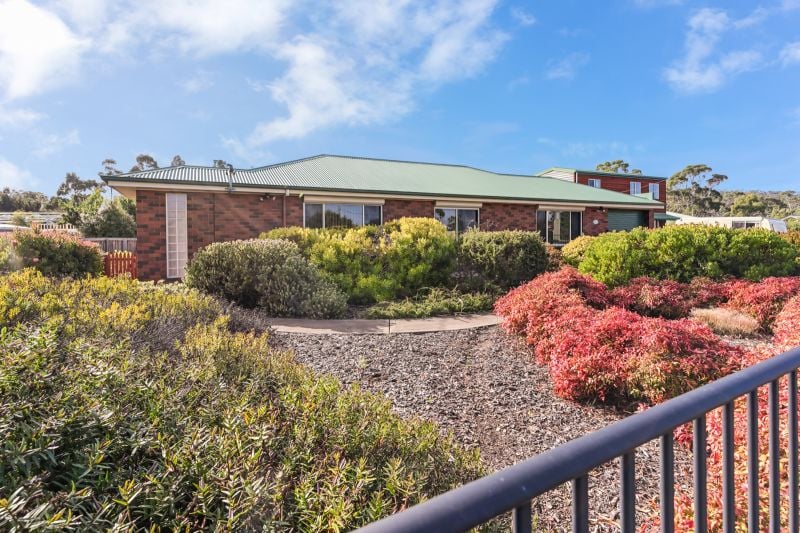Real Estate For Sale 14 Sandy Point Avenue Dodges Ferry , TAS