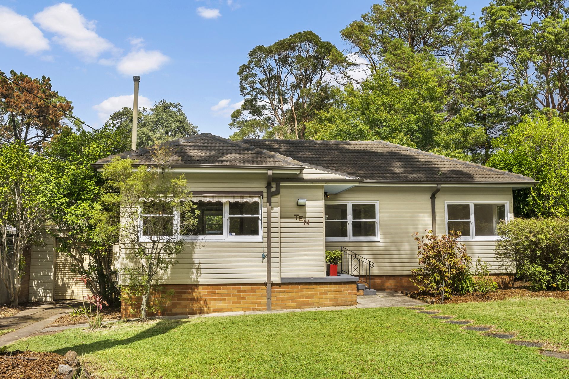 Real Estate For Sale 10 Yanko Road West Pymble , NSW