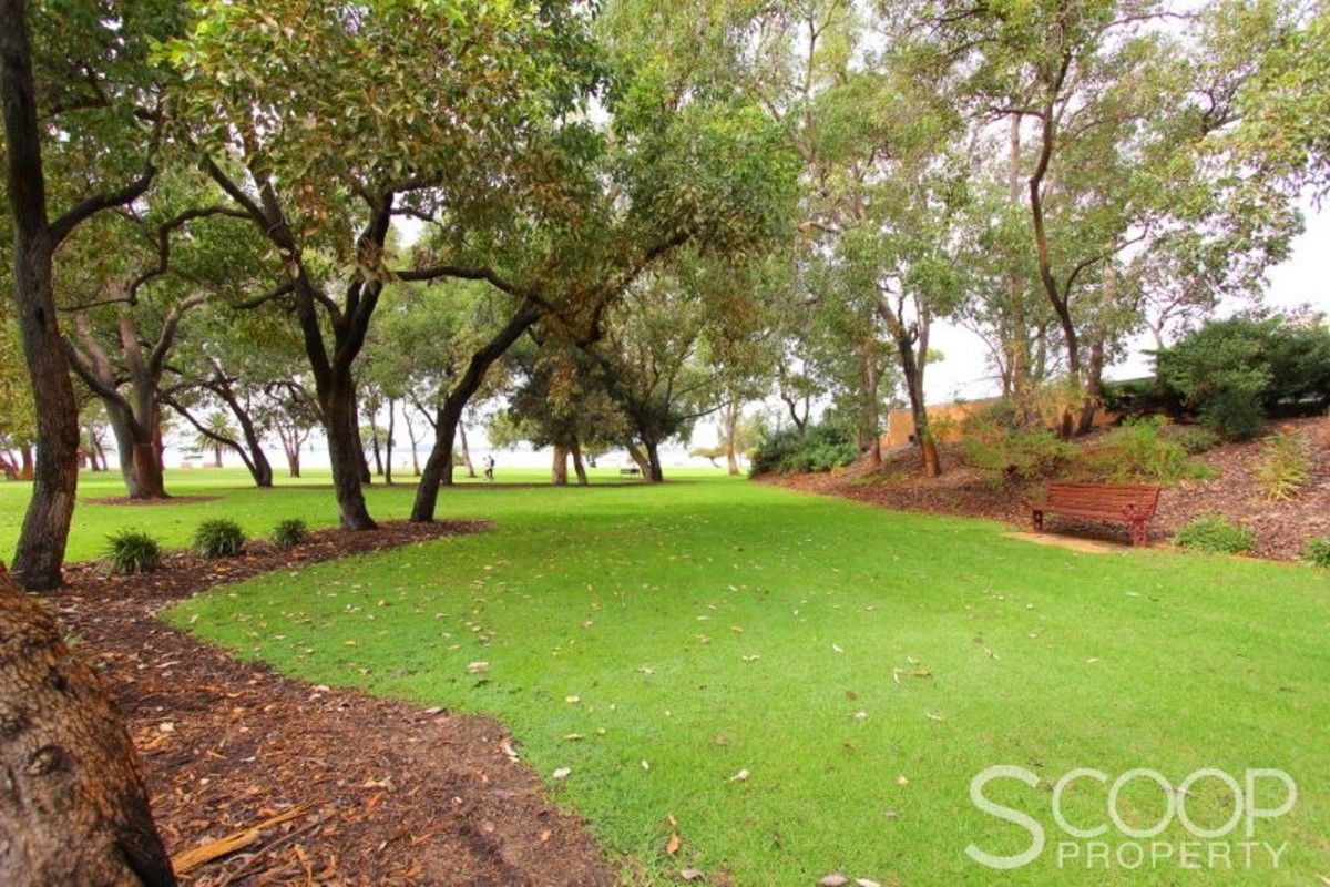 Real Estate For Sale 1/5 The Avenue Crawley , WA