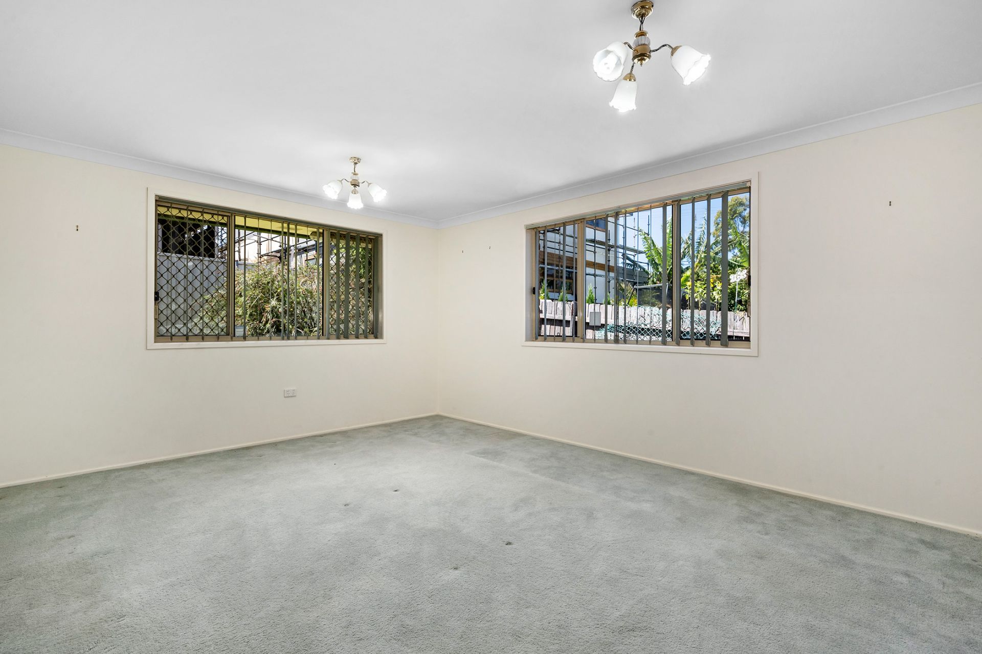 Real Estate For Sale 125 Scenic Drive Budgewoi , NSW