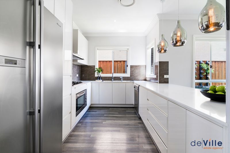 9 Karuk Street, Pemulwuy deVille Estate Agency