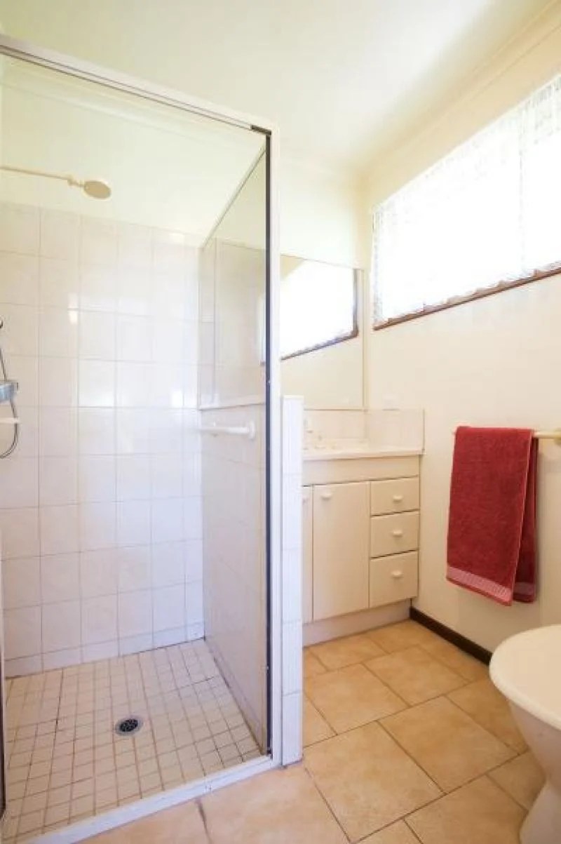 27 McLeod Drive, DARLEY Sweeney Estate Agents