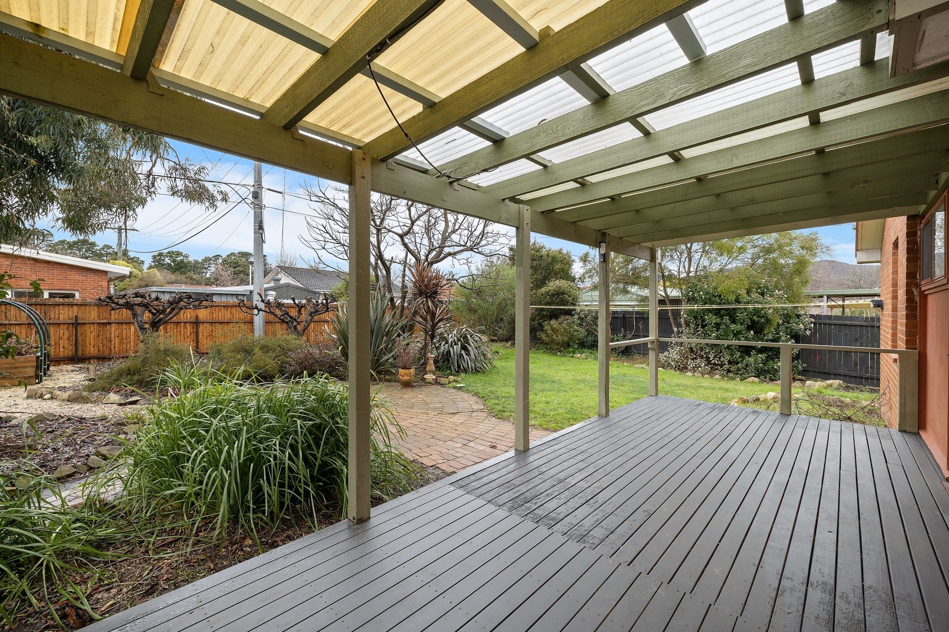 Real Estate For Lease 8 Cooper Place Watson , ACT