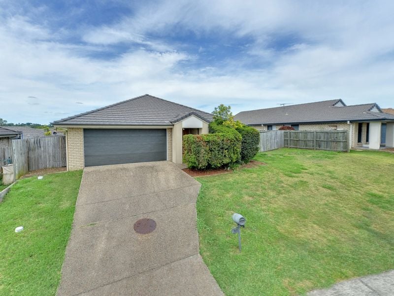 Real Estate For Lease 63 Dornoch Avenue Raceview , QLD