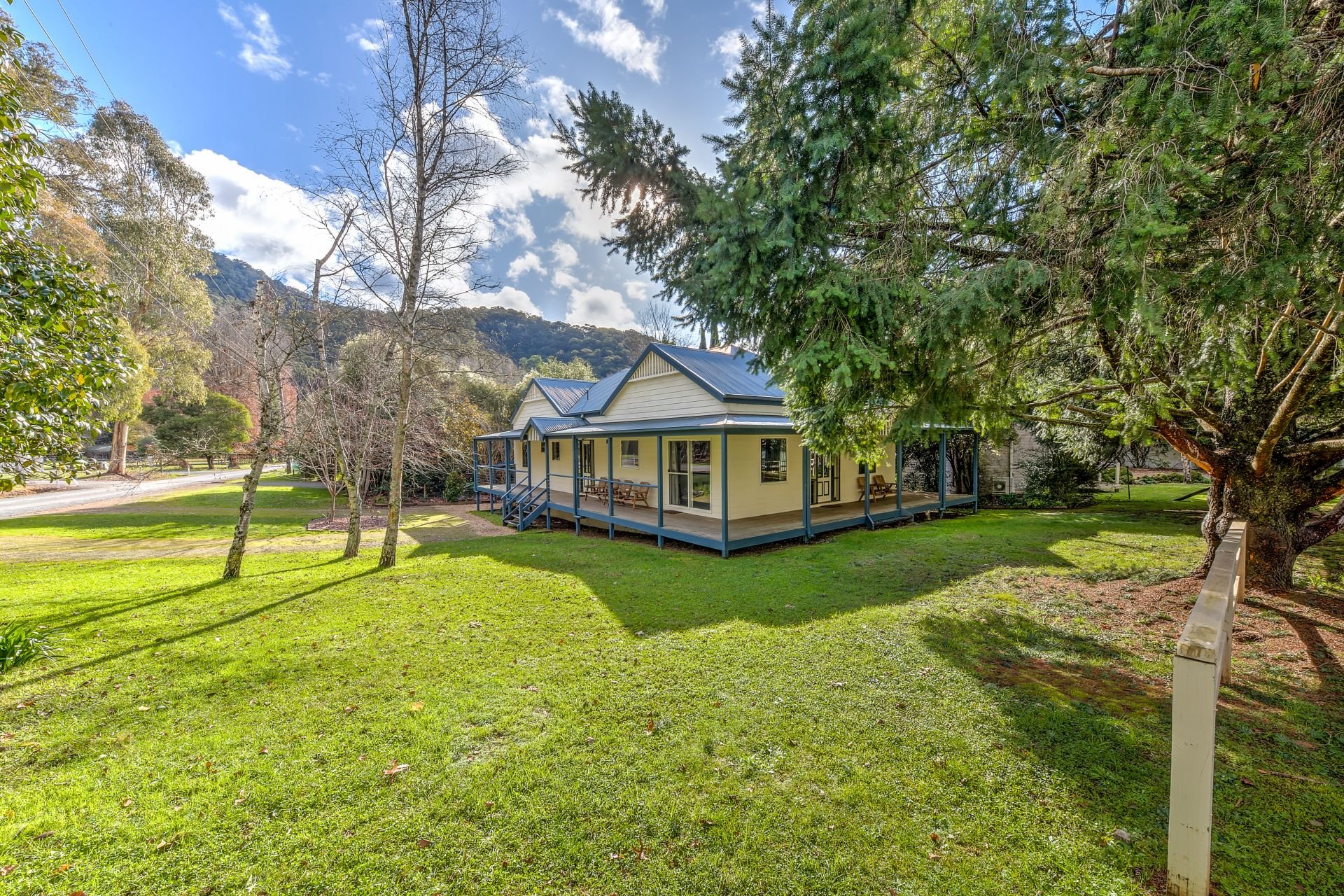 2 Camping Park Road, Harrietville Dickens Real Estate
