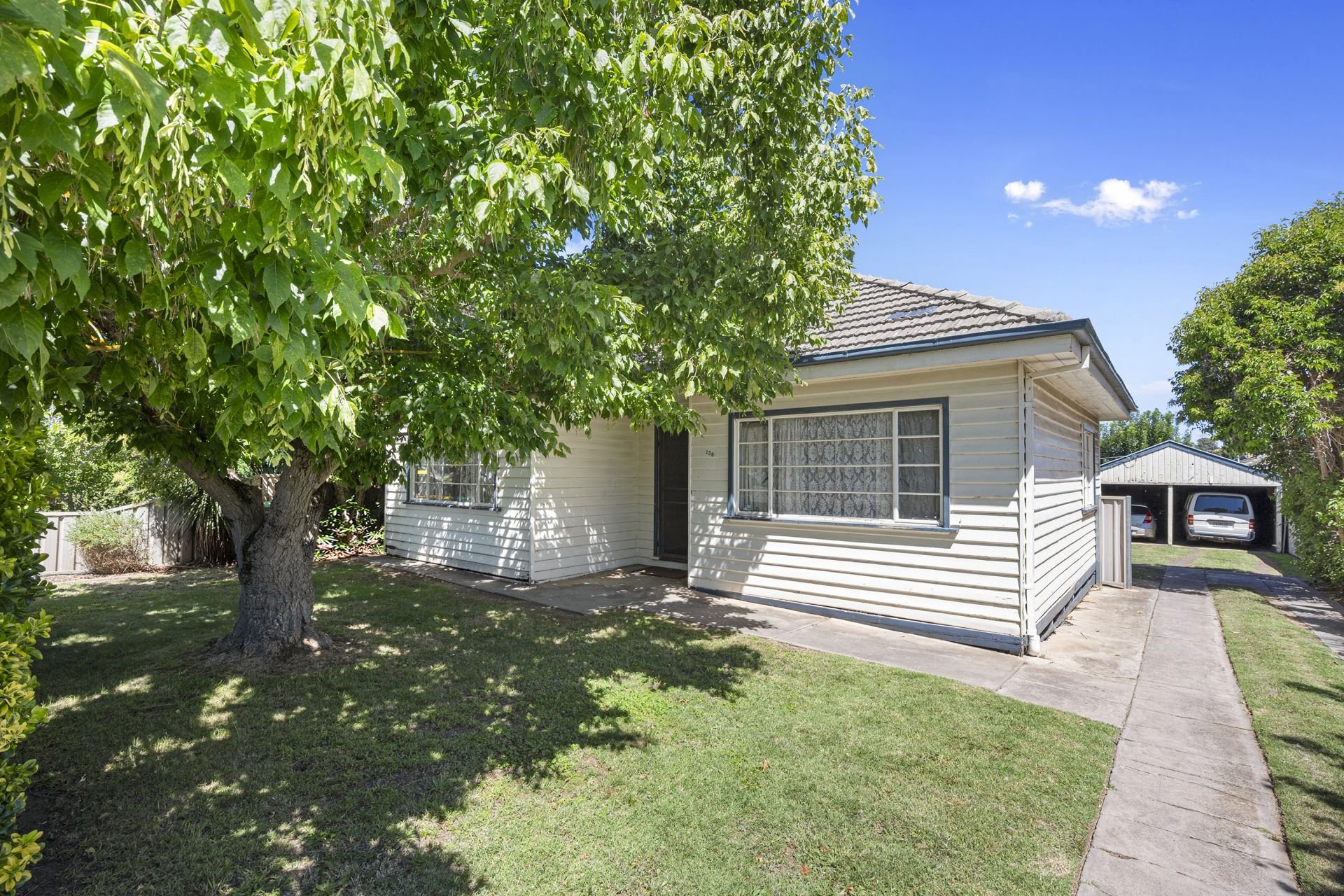138 Neale Street, Flora Hill Bendigo Ballarat Real Estate Pty Ltd