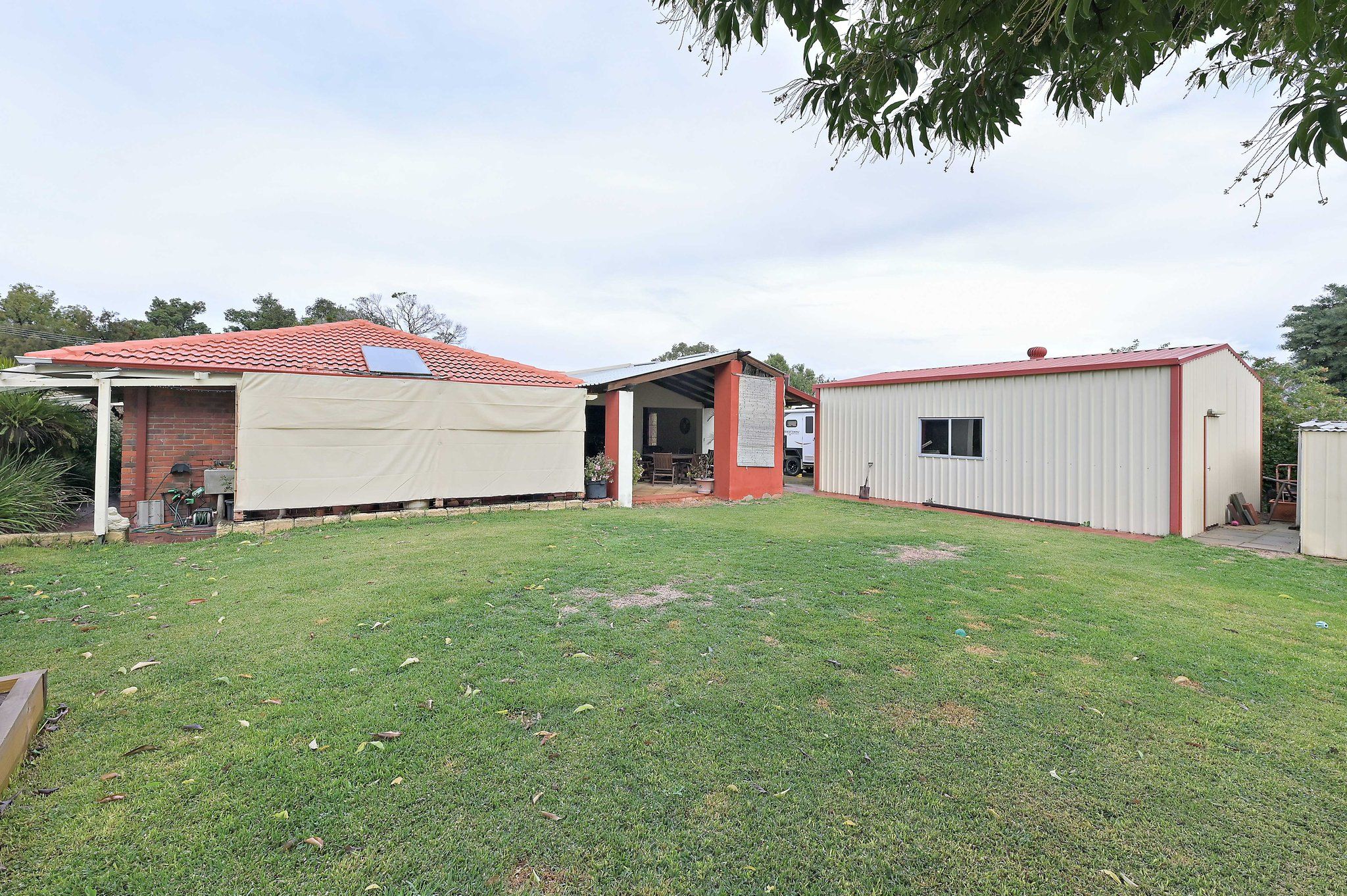 Real Estate For Sale 12 Chelsfield Street Gosnells , WA