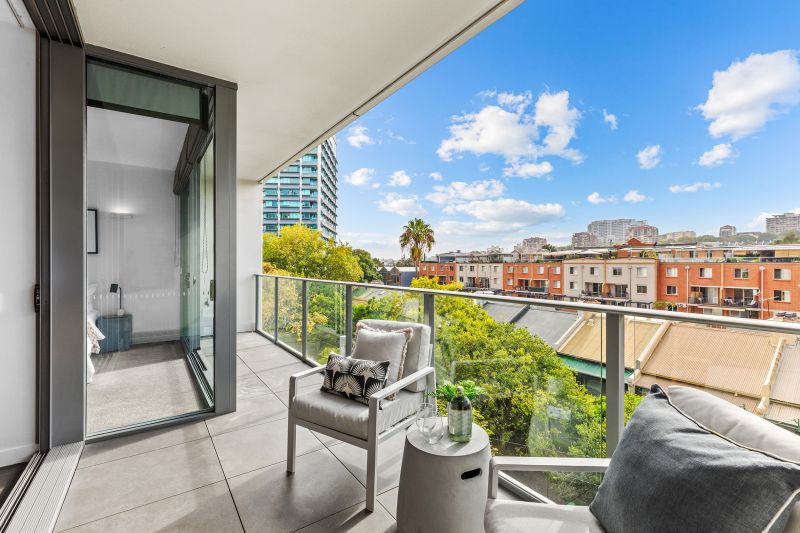 Real Estate For Sale 32/68 Sir John Young Crescent Woolloomooloo , NSW