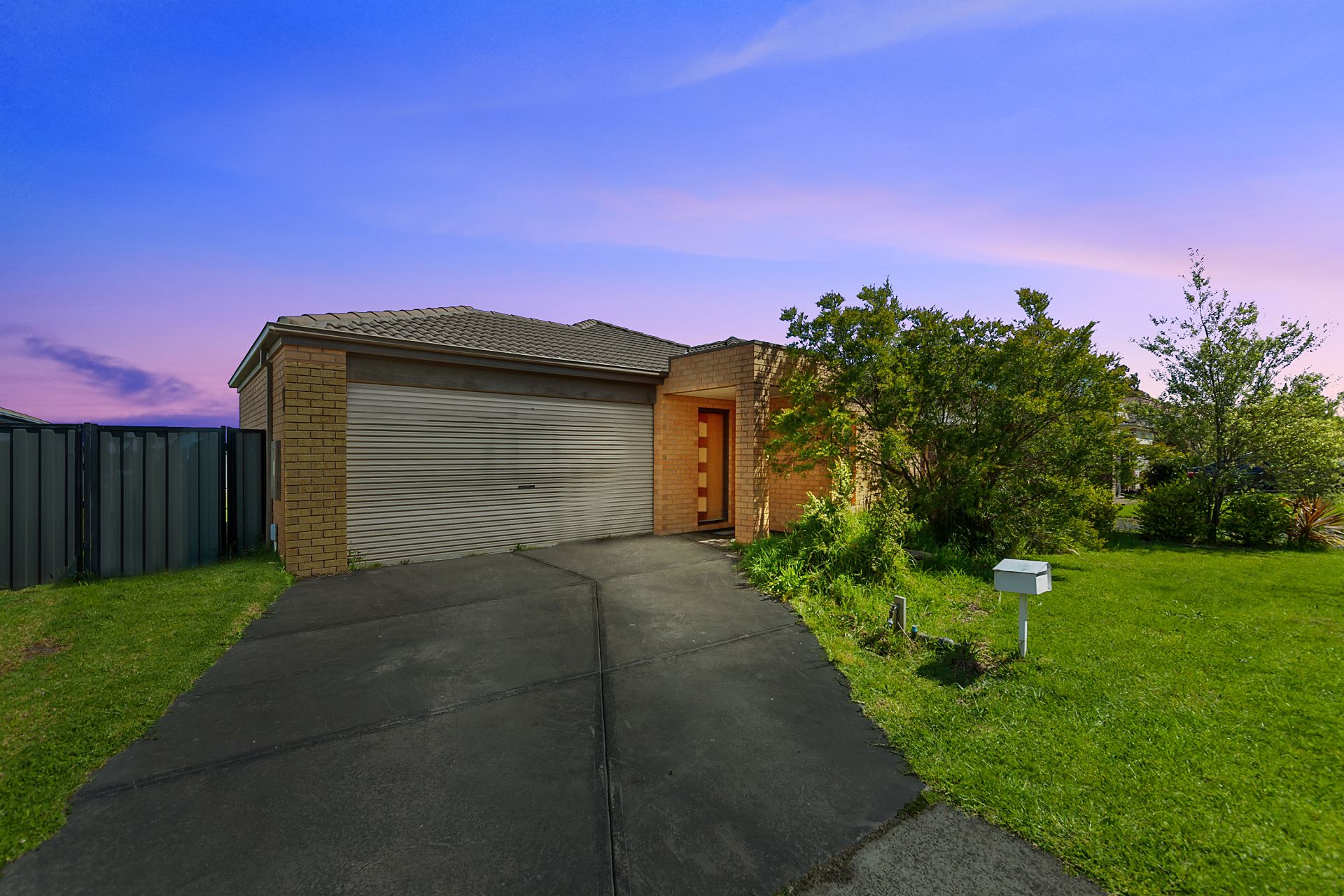 13 Victoria Place, Pakenham OBrien Real Estate
