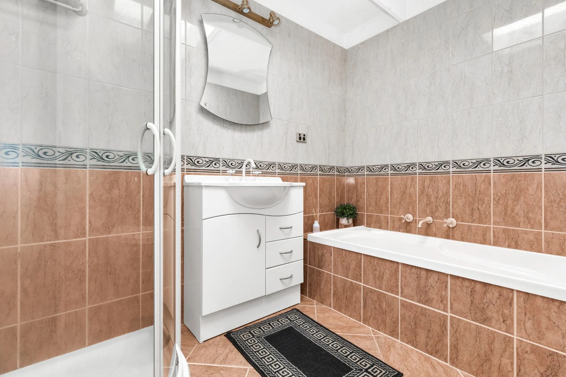 6 Melita Avenue, Werribee OBrien Real Estate