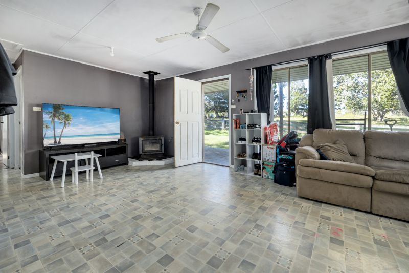 Real Estate For Sale 64 Pipers Creek Road Dondingalong , NSW