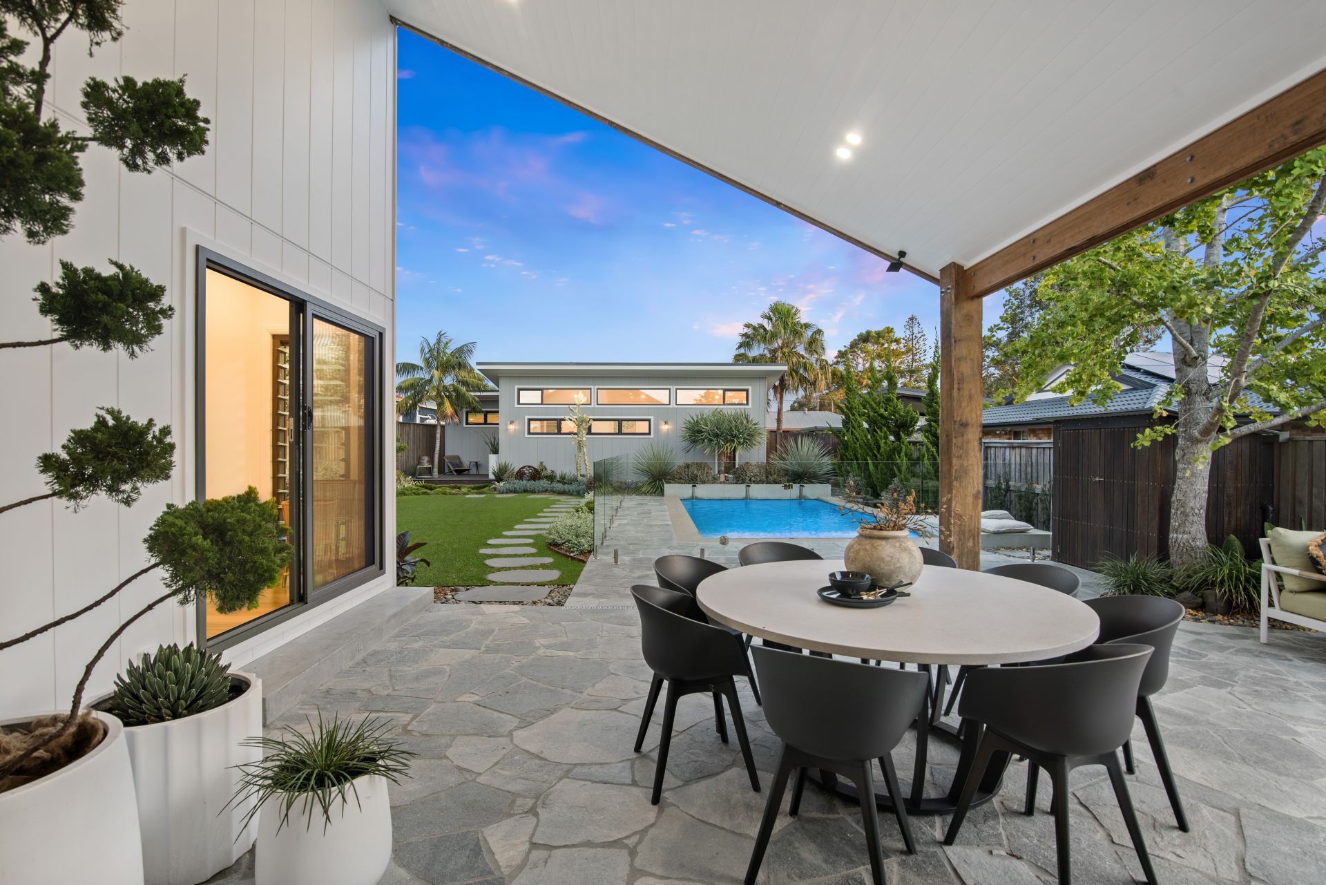 49 Oaks Avenue, Long Jetty Whiteman Property