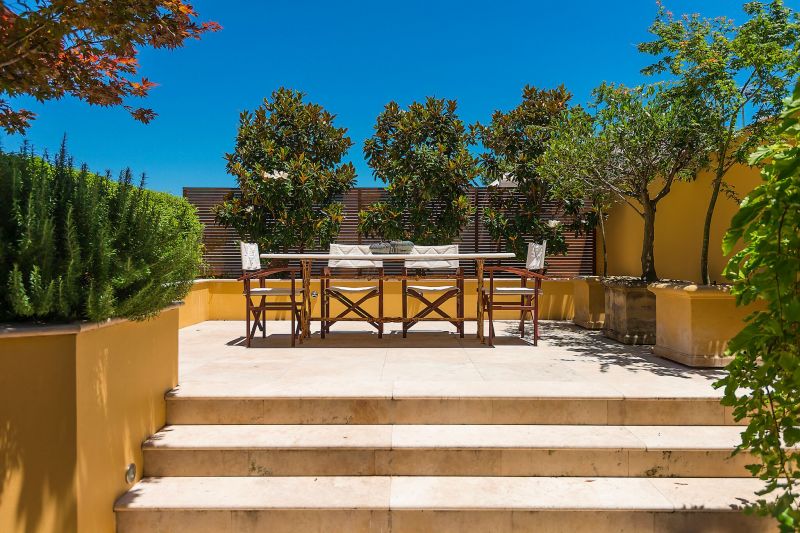 Real Estate For Sale 28 Middle Street McMahons Point , NSW