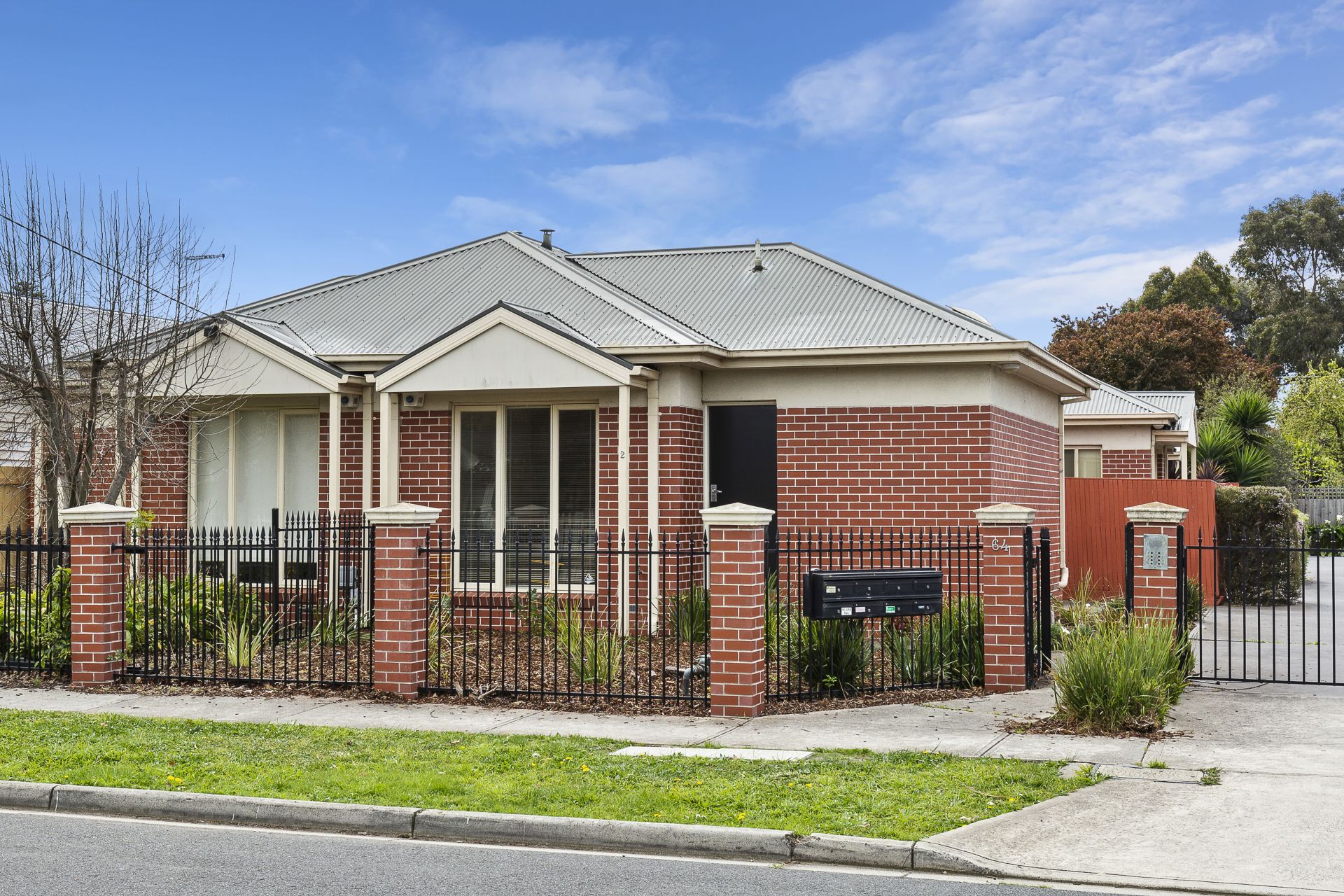 Real Estate For Sale 2/6264 Rennie Street Thornbury , VIC