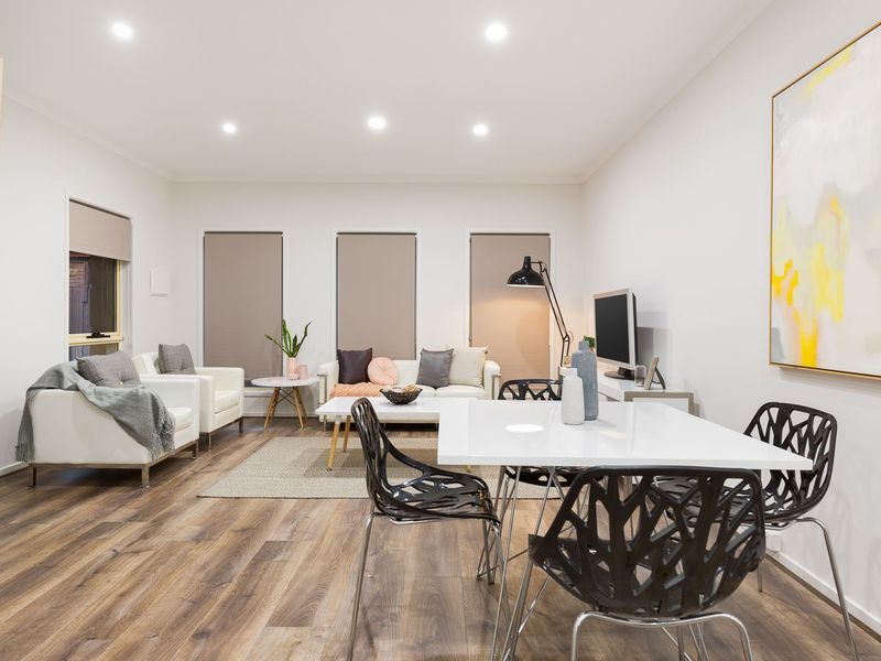 Real Estate For Sale 2/42 Shandon Street Mornington , VIC